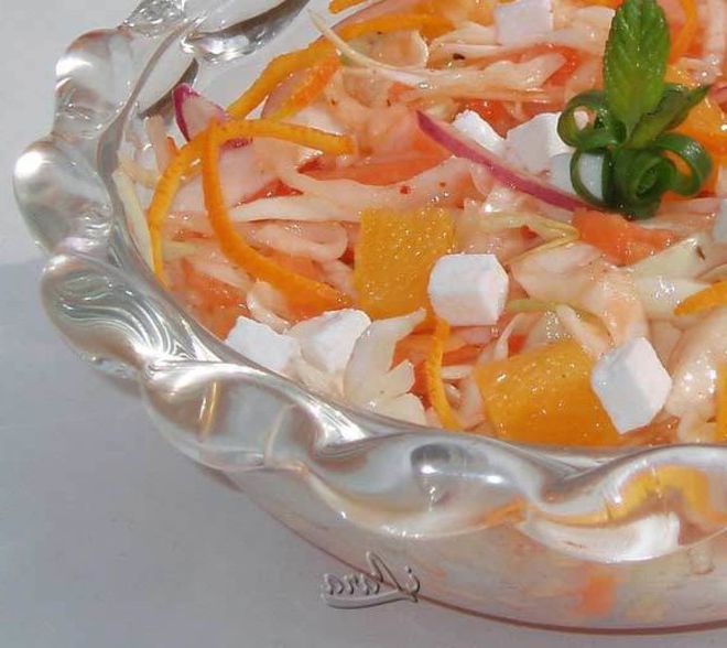 Cabbage salad with oranges