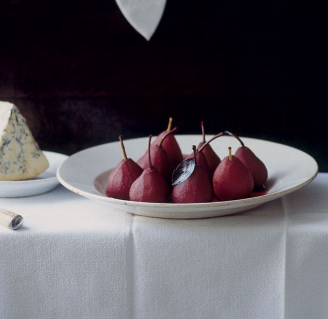 Spicy pears with Stilton cheese