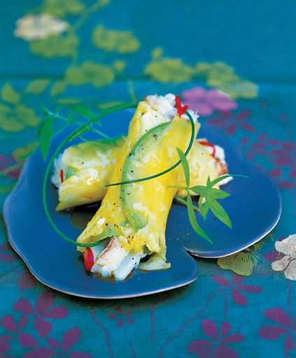 Nemsy pineapple with crab