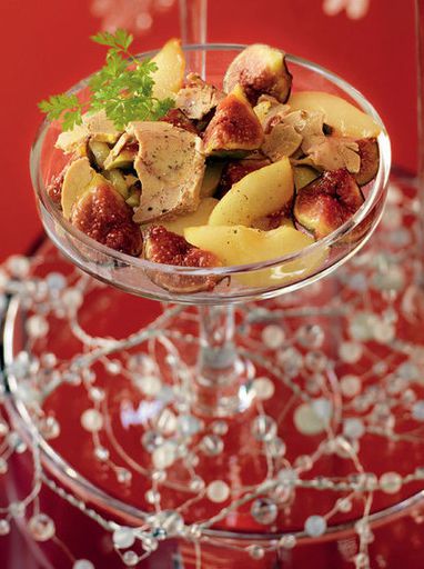 Salad of foie gras with pears and figs