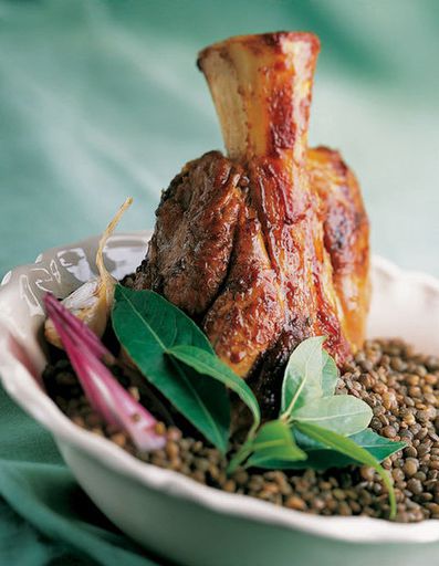 Veal knuckle with lentils