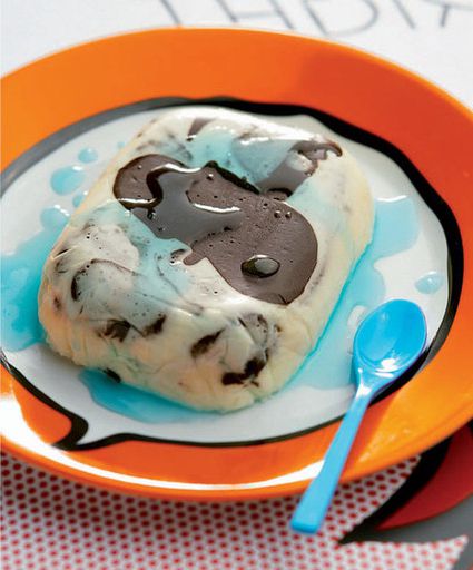Black and white dessert