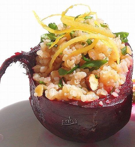Baked beetroot with lentils and Burguli