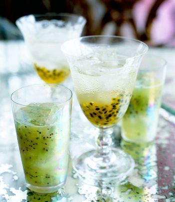 Schavelevo- pineapple cocktail from Jennifer Aniston