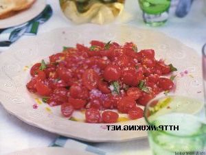 Tomato salad with mint