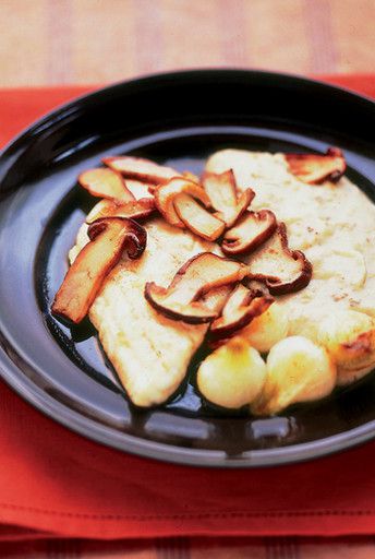 Pike perch with mushroom sauce