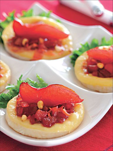 Camembert with pears and Porto