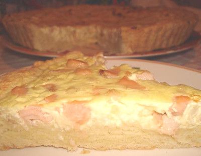 Creamy pie with salmon and cream cheese