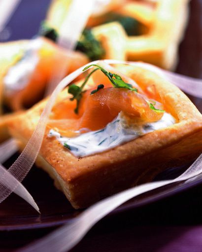 Tartlets with smoked salmon