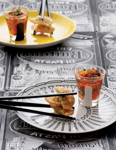 Fried ravioli with a sauce of roasted peppers