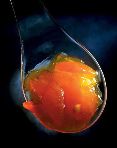 Fast jam of red grapefruit with fresh mint