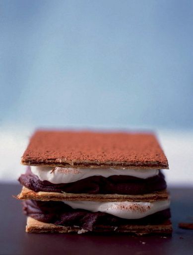 Tortini with chocolate and peanuts