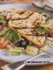 Salad with Halloumi