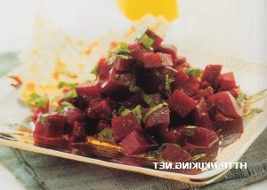 Beet salad with mint