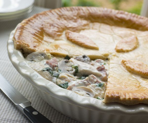 Closed pie with veal and porcini mushrooms