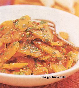 Middle Eastern carrot salad