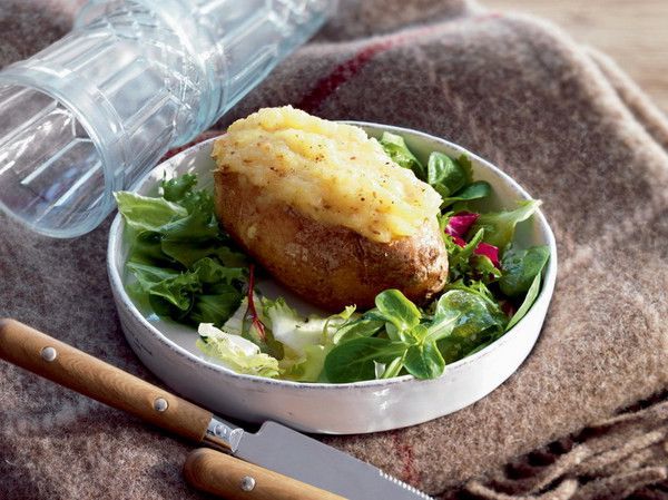 Stuffed potatoes with cheese