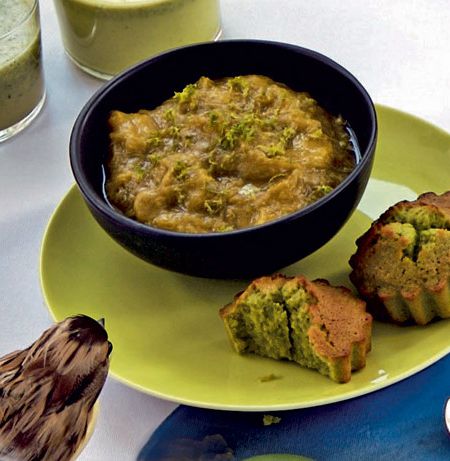 Rhubarb puree with lemon peel green