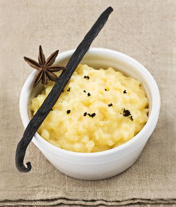Vanilla rice pudding with spices