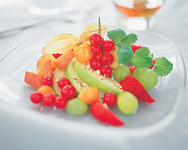 Fruit salad small world