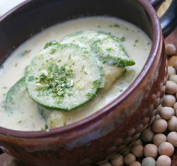 Soup of the young zucchini