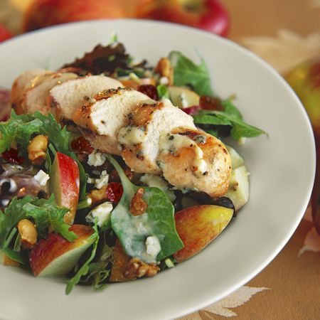 Salad with chicken breast and apple