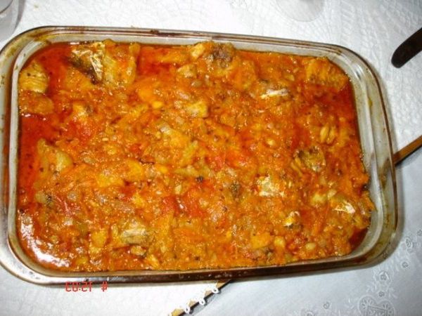 Fish in tomato sauce