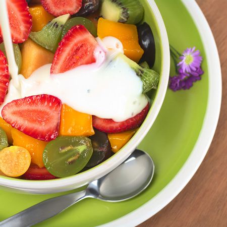 Fruit salad with chocolate sauce