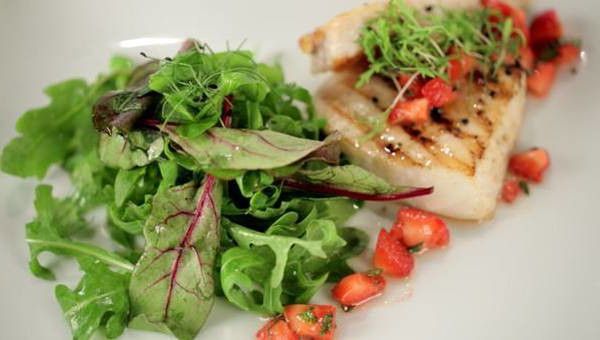 White fish with strawberry salsa
