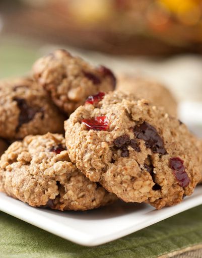Oatmeal cookies with cranberries and honey
