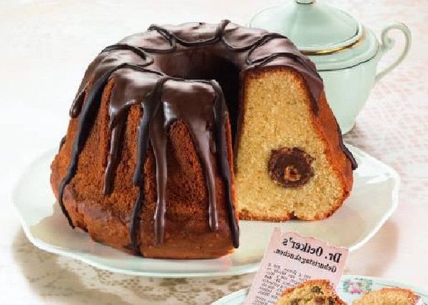 Celebratory cake on dr.oetker