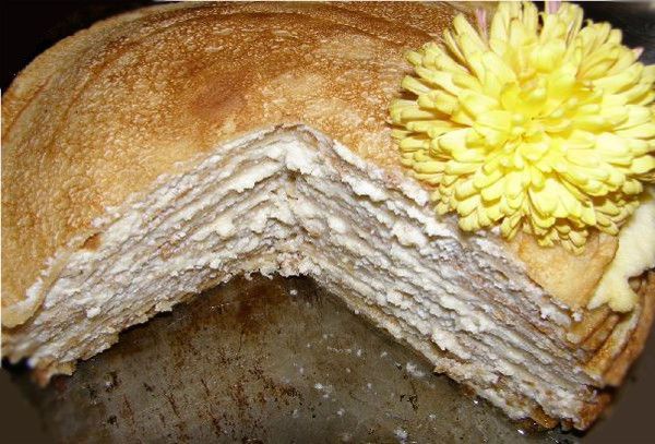 Pancake cake with cream cheese