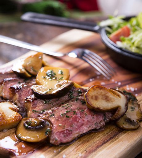 Tagliata of beef with mushrooms