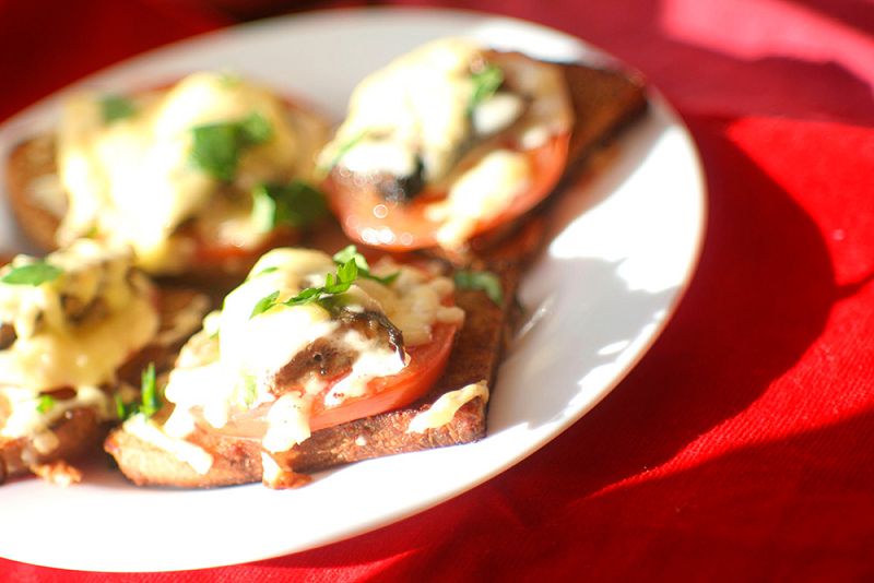 Hot sandwiches with sprats