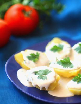 Potatoes with curd cream