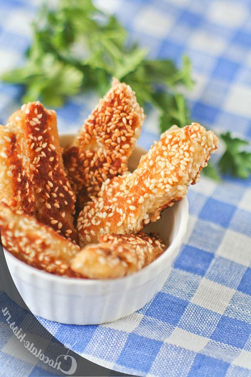 Cheese sticks with mozzarella
