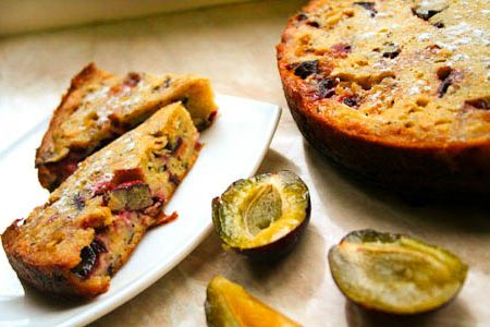 Plum cake with hazelnuts