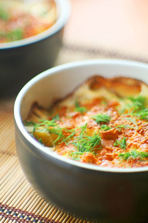 Potatoes baked in cream cheese