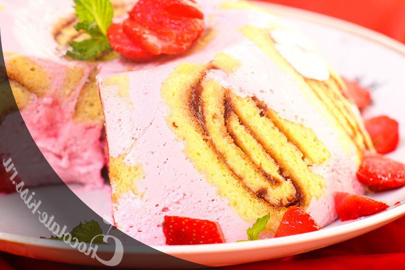 Strawberry charlotte