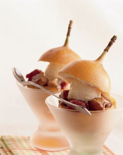 Dessert two pears under the moon