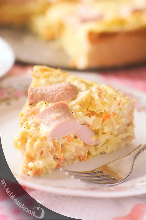 Pie with sauerkraut and sausages