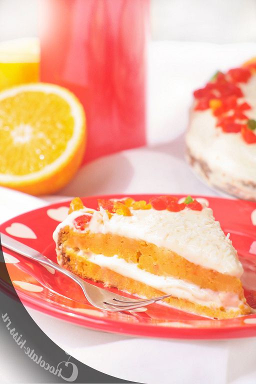 Carrot cake with cream - orange cream
