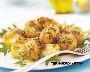 Italian potato salad with olive oil
