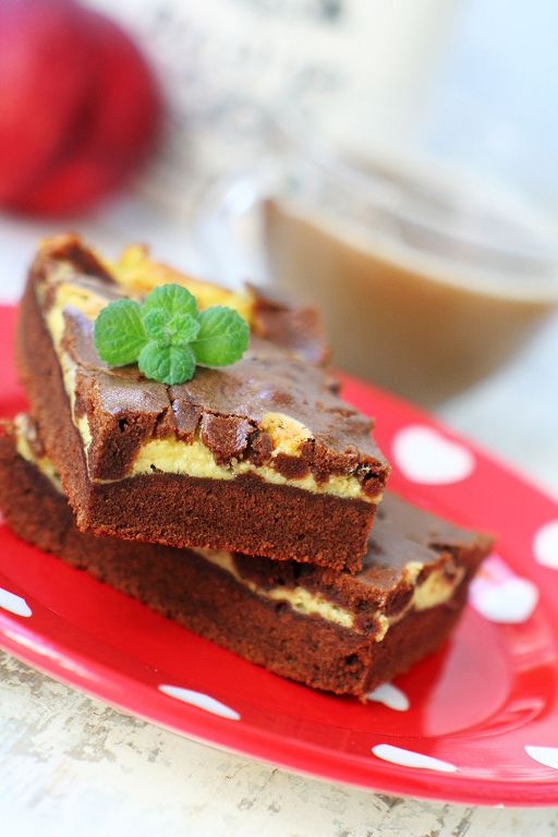Coffee brownies with mascarpone
