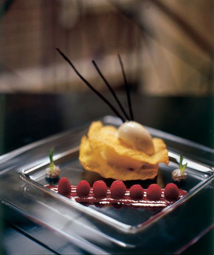 Almond ice cream with test Ravioli