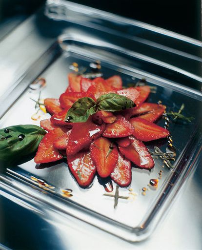 Strawberries with balsamic vinegar and fresh mint
