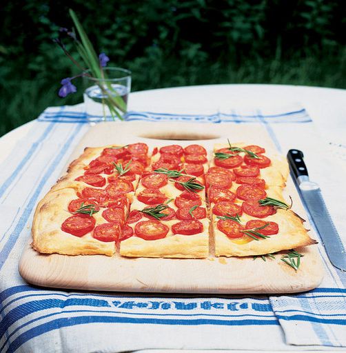Tomato bread with rosemary