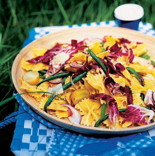 Farfalle pasta salad