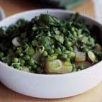 Potato salad with peas and coriander