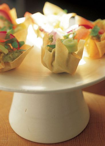 Baskets with Guacamole sauce